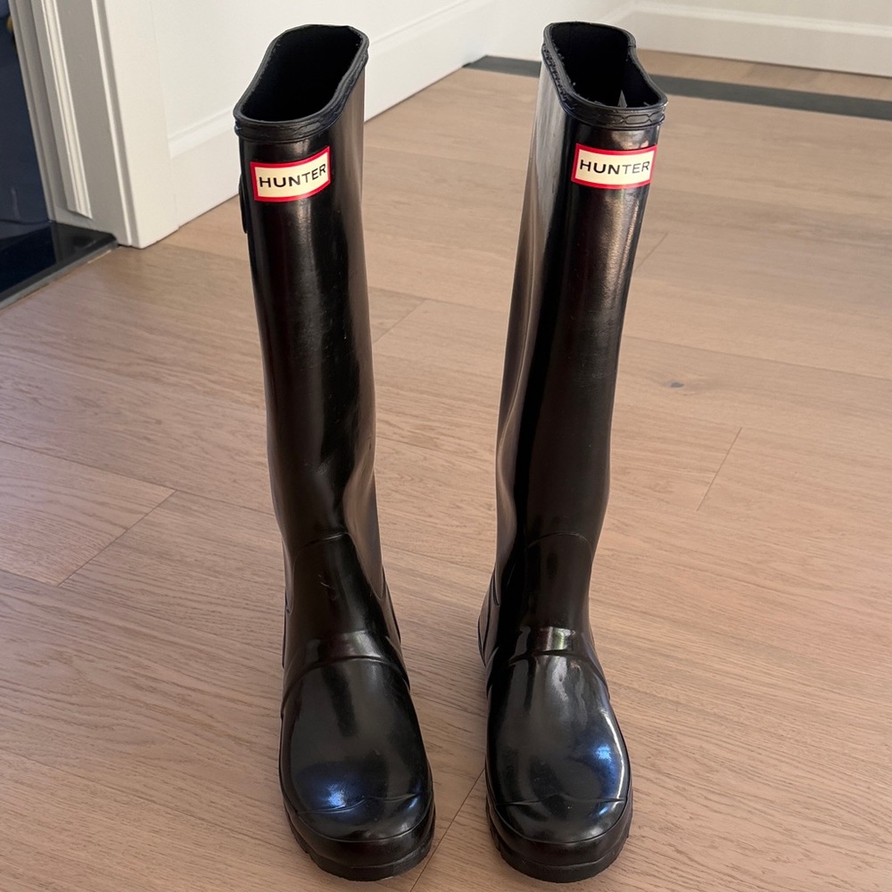 Hunter Glossy Black Knee-High Boots